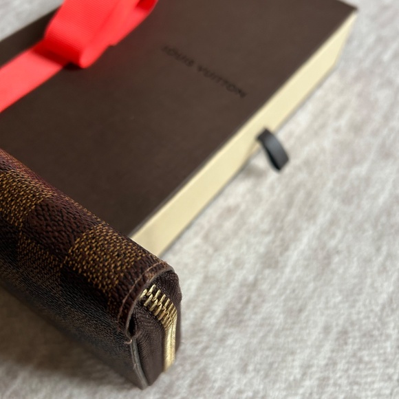 100% Authentic Louis Vuitton Zippy Wallet Damier Ebene - Picture 8 of 9